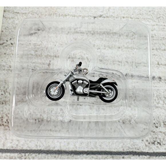 Hallmark Keepsake Ornament Miniature Harley Davidson 2008 VRSCA V-rod - Picture 2 of 4
